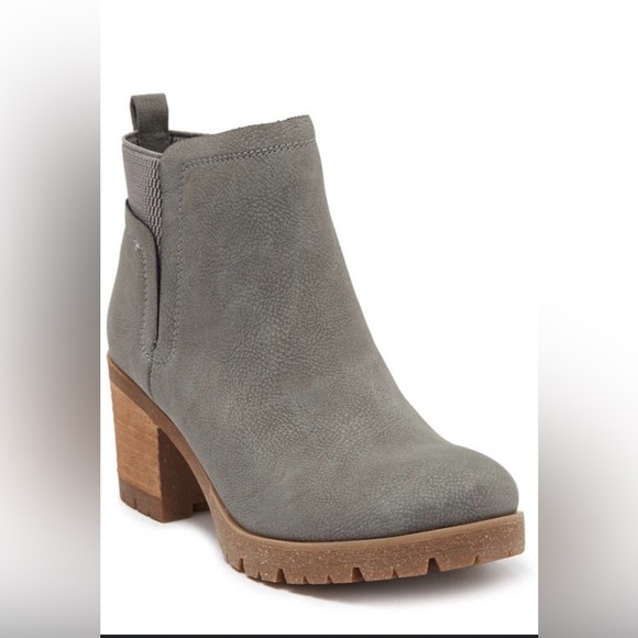Kork-Ease Shoes - Korks by Kork-Ease Elsie Lug Sole Suede Heeled Booties Size 9.5